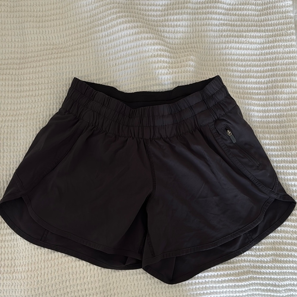 Lululemon Athletic Shorts Speed Up  Black 2.5 Inch Run Womens Size 6